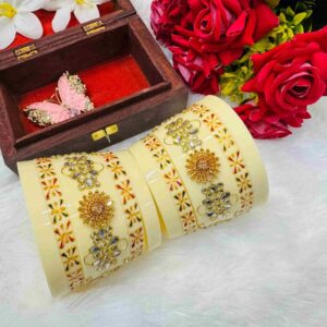 Dhalu Bridal Chuda Set – Elegant Cream & Golden Designer Bangles